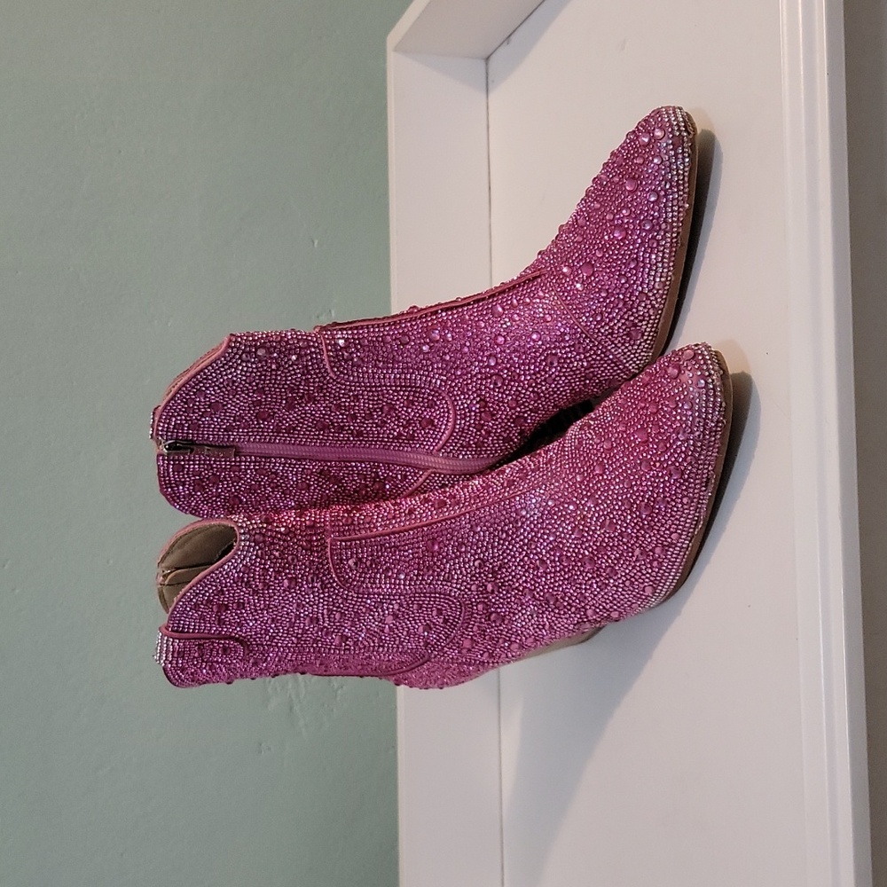 Cozy Girl Western Heel Boot size - 7